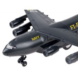 Vojenské dopravné lietadlo so zvukom, čierne
